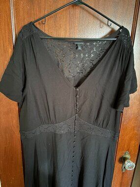 Black Maxi Lacey Dress (Torrid - Size 4)